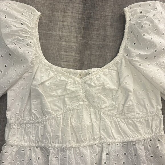 a new day white eyelet top - Picture 2 of 4